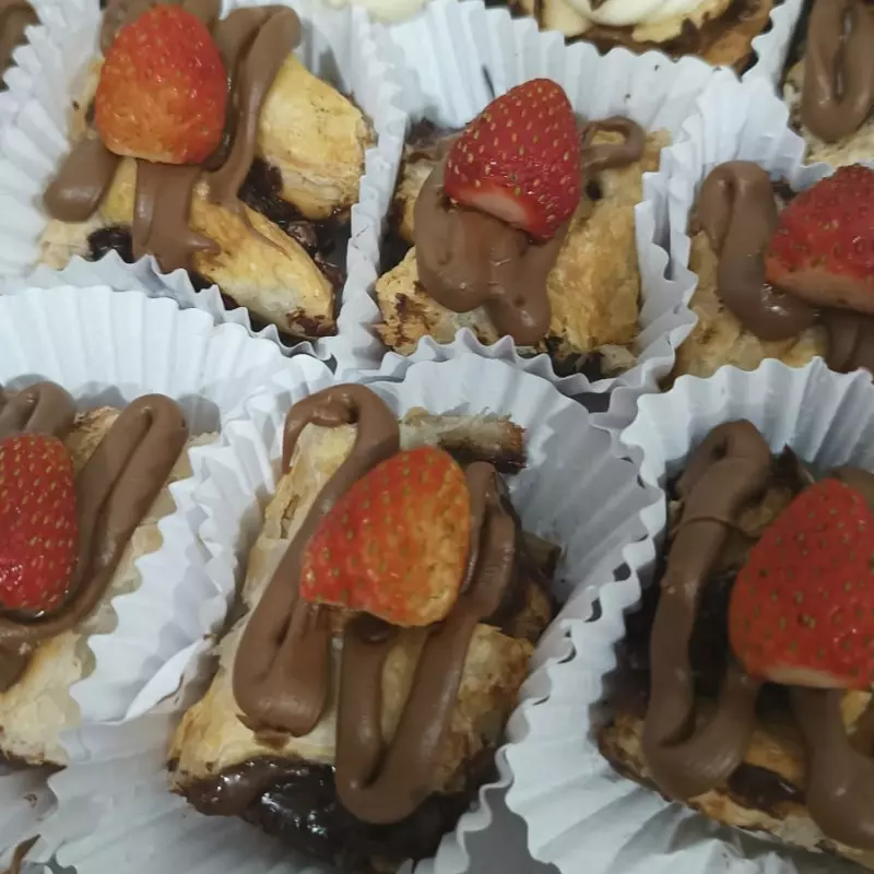 Mini Catarina Nutella com Morango